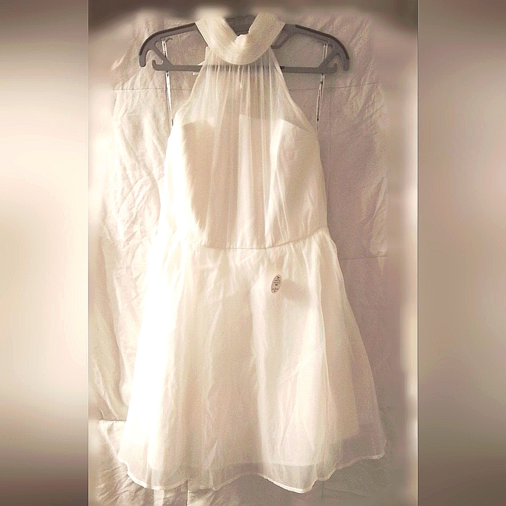 Stunning White Chi Chi London Clothing UK size 12 Mid Length Halter Top Dress